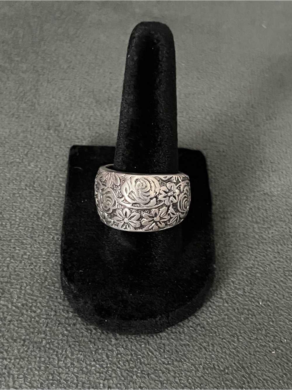 Silpada Silver Floral Vine Band Ring - Silver
